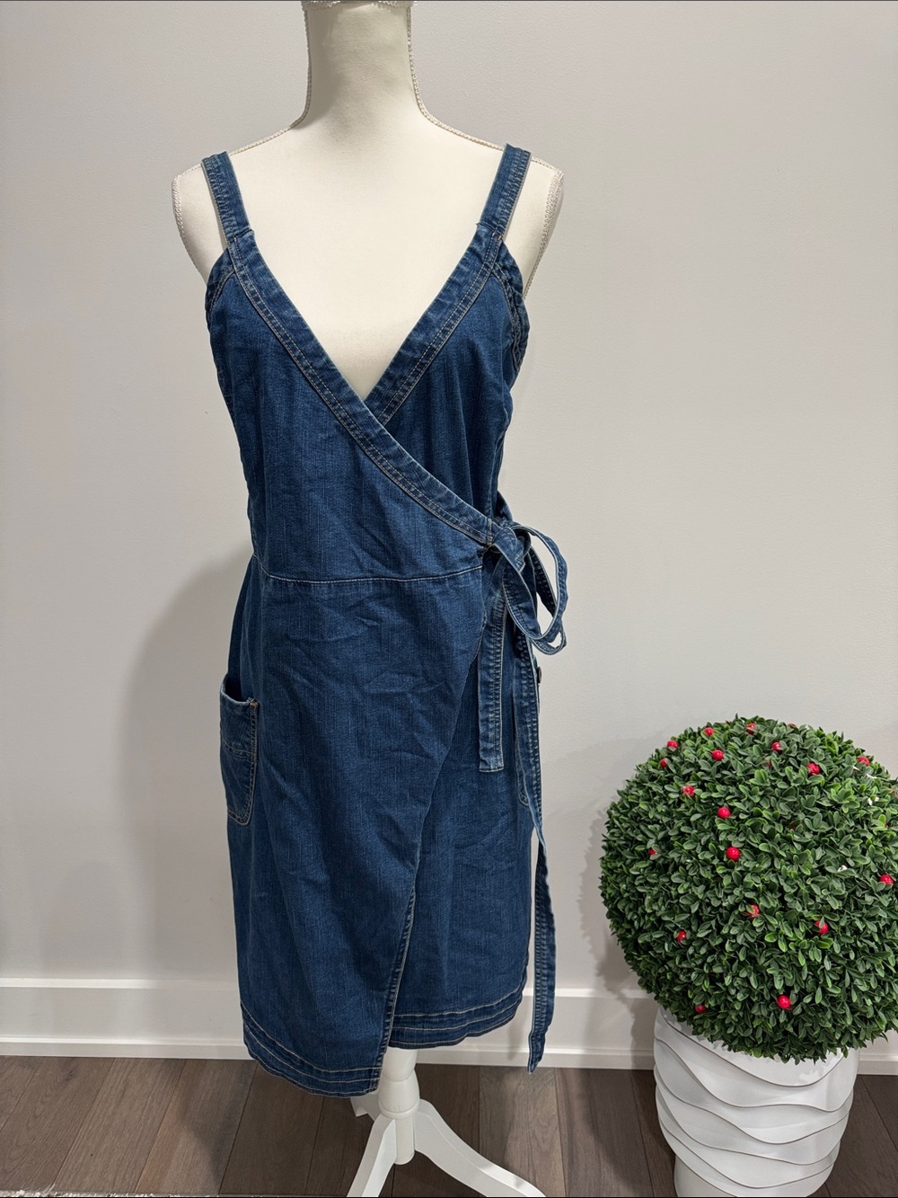 Vintage Levi's Dark Blue Denim Wrap Dress Sz M